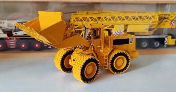 Museum quality 1:48 CCM Caterpillar 988B Diecast scale wheel loader scale model for sale Museum quality 1:48 CCM Caterpillar 988B Diecast scale wheel loader scale model for sale