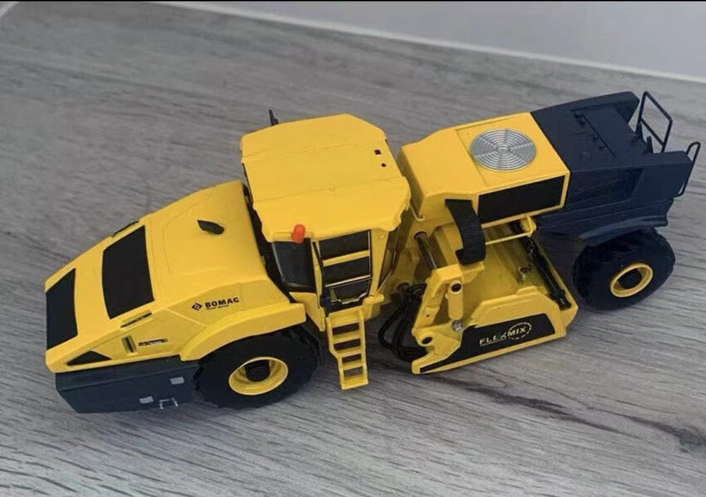 Original factory 1:50 Bomag scale model Kaster WM 9964 Bomag RS 500 Soil Stabilizers & Road Recycler for sale, only several pcs left Original factory 1:50 Bomag scale model Kaster WM 9964 Bomag RS 500 Soil Stabilizers & Road Recycler for sale, only several pcs left