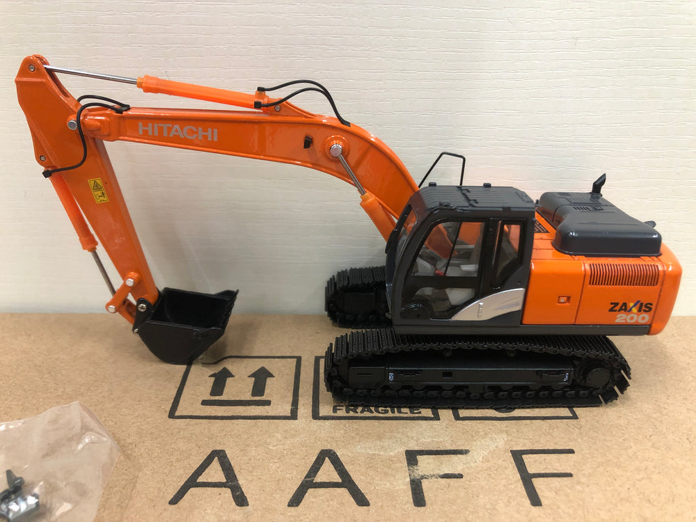 Hitachi Construction Excavator model 1:50 die cast Hitachi ZX200 digger miniature model kits Hitachi Construction Excavator model 1:50 die cast Hitachi ZX200 digger miniature model kits