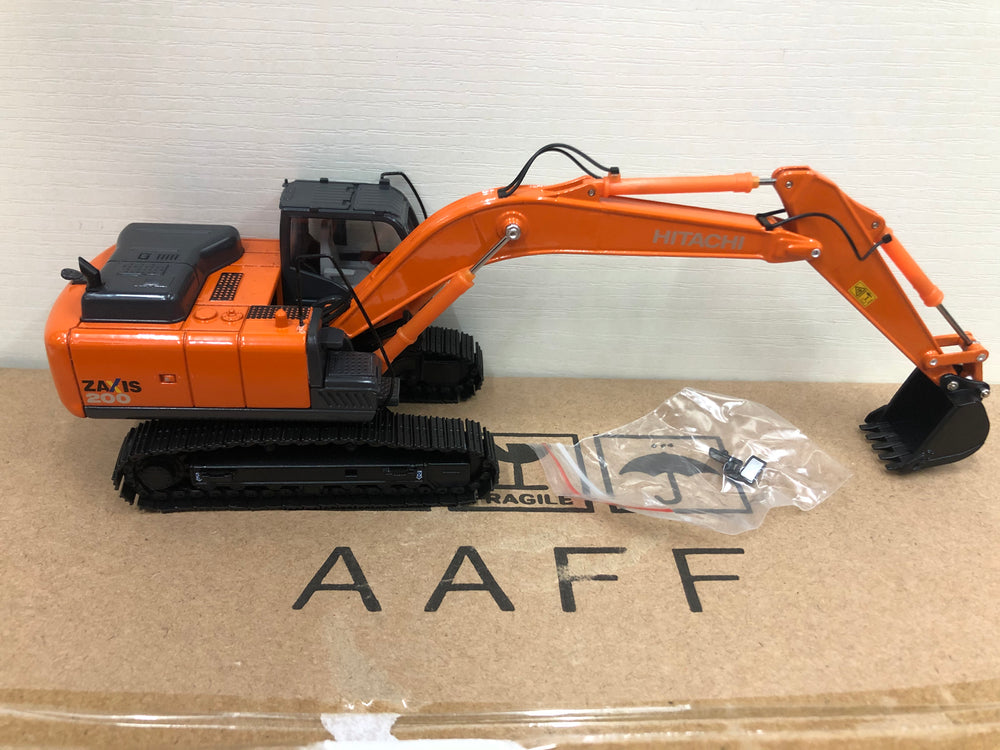 Hitachi Construction Excavator model 1:50 die cast Hitachi ZX200 digger miniature model kits Hitachi Construction Excavator model 1:50 die cast Hitachi ZX200 digger miniature model kits