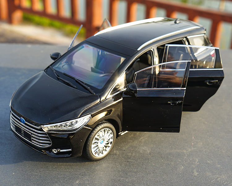 1/18 BYD Reseller version car model Song MAX New Energy MPV Commercial Vehicle diecast car model with small gift 1/18 BYD Reseller version car model Song MAX New Energy MPV Commercial Vehicle diecast car model with small gift