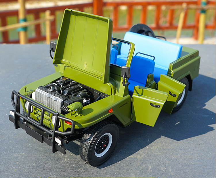 Original factory authentic 1:18 Beijing Jeep 2020 BJ2020 patrol wagon diecast metal SUV car model with small gift Original factory authentic 1:18 Beijing Jeep 2020 BJ2020 patrol wagon diecast metal SUV car model with small gift