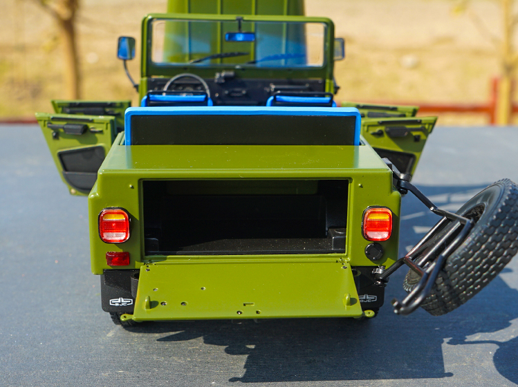 Original factory authentic 1:18 Beijing Jeep 2020 BJ2020 patrol wagon diecast metal SUV car model with small gift Original factory authentic 1:18 Beijing Jeep 2020 BJ2020 patrol wagon diecast metal SUV car model with small gift