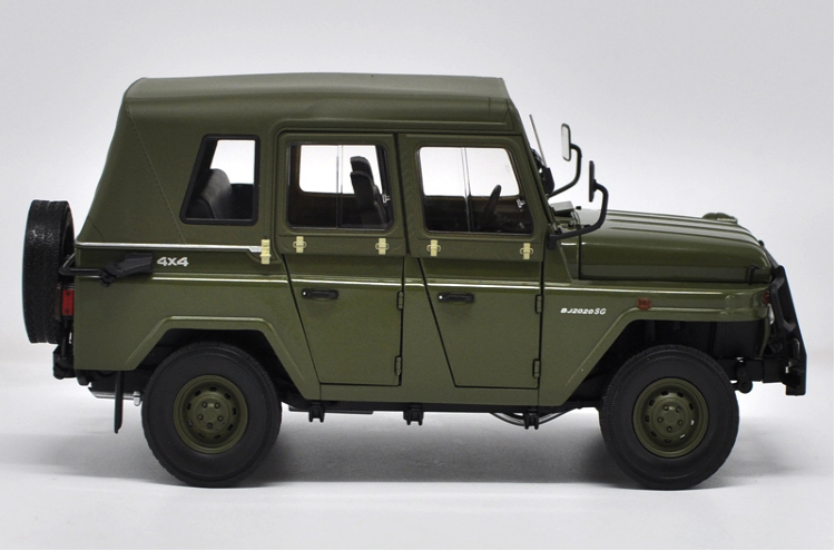 Original factory authentic 1:18 Beijing Jeep 2020 BJ2020 patrol wagon diecast metal SUV car model with small gift Original factory authentic 1:18 Beijing Jeep 2020 BJ2020 patrol wagon diecast metal SUV car model with small gift