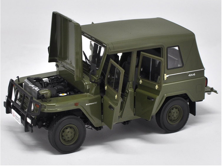 Original factory authentic 1:18 Beijing Jeep 2020 BJ2020 patrol wagon diecast metal SUV car model with small gift Original factory authentic 1:18 Beijing Jeep 2020 BJ2020 patrol wagon diecast metal SUV car model with small gift