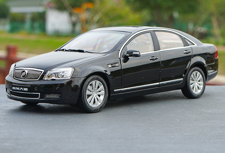 1/18 Dealer Edition Buick Park Avenue (Black) Diecast Car Model with small gift 1/18 Dealer Edition Buick Park Avenue (Black) Diecast Car Model with small gift