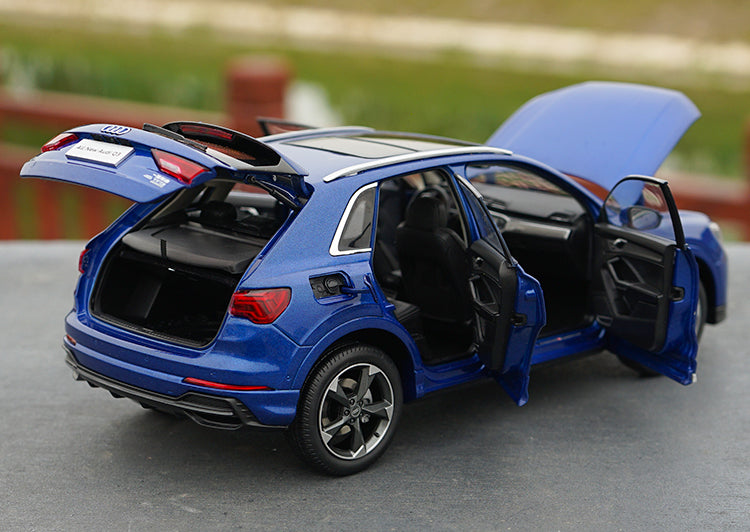 1:18 Diecast All New AUDI Q3 2019 version metal SUV car model with small gift 1:18 Diecast All New AUDI Q3 2019 version metal SUV car model with small gift