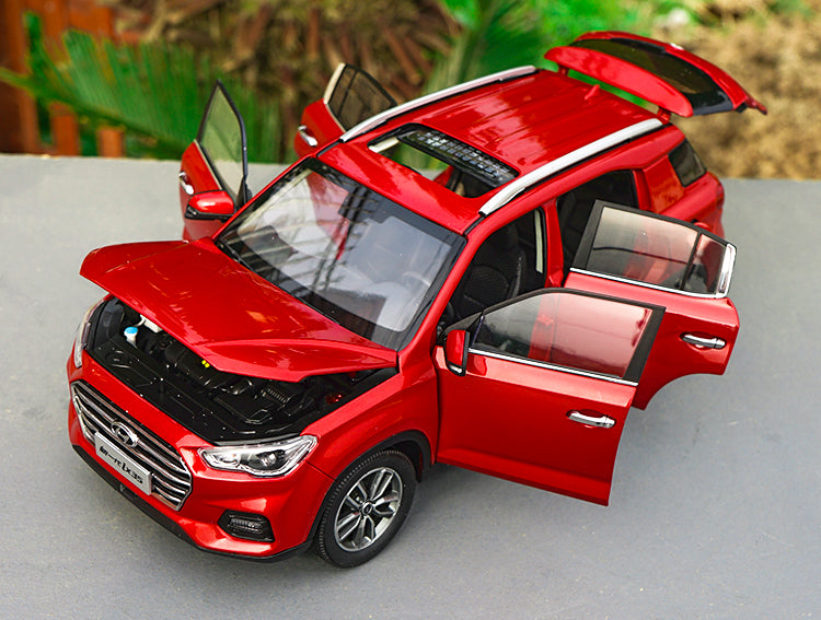 1/18 Hyundai IX35 2018 New generation Die-cast Model Car 1/18 Hyundai IX35 2018 New generation Die-cast Model Car