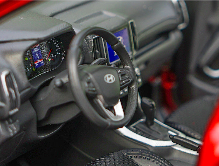 1/18 Hyundai IX35 2018 New generation Die-cast Model Car 1/18 Hyundai IX35 2018 New generation Die-cast Model Car