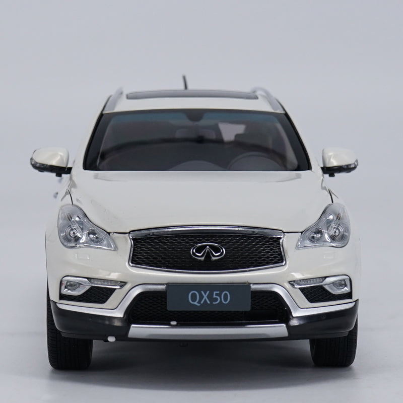 Original factory authentic 1:18 INFINITI QX50 off road Vehicle diecast car models with small gift Original factory authentic 1:18 INFINITI QX50 off road Vehicle diecast car models with small gift