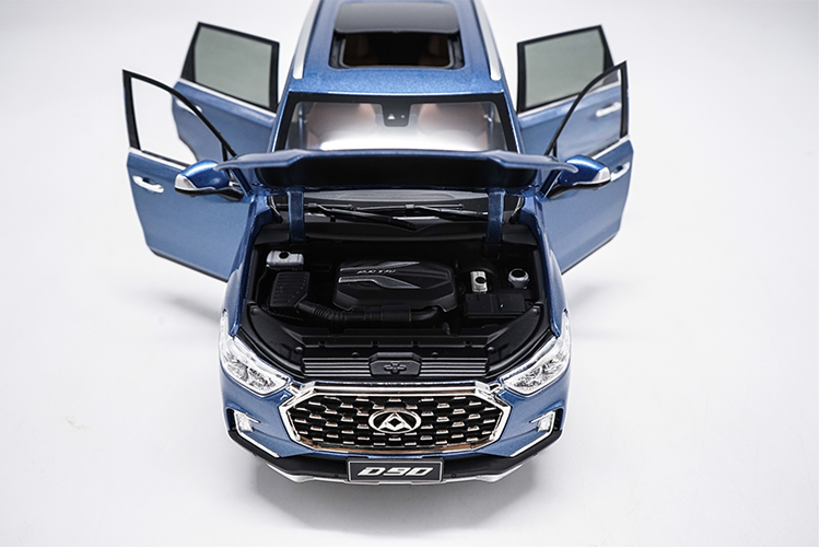 Original factory authentic 1/18  MAXUS D90 diecast metal SUV car model with small gift Original factory authentic 1/18  MAXUS D90 diecast metal SUV car model with small gift