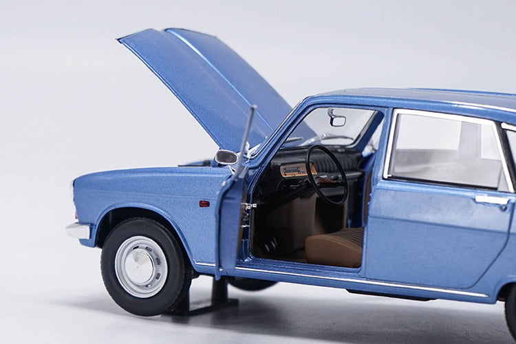 Original factory authentic 1:18 NOREV RENAULT 16 1967 diecast car model for collection, gift, toys Original factory authentic 1:18 NOREV RENAULT 16 1967 diecast car model for collection, gift, toys