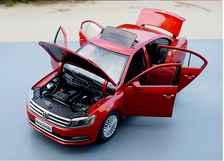 Original factory 1:18 Volkswagen New Lavida 2016 Version diecast car model with small gift Original factory 1:18 Volkswagen New Lavida 2016 Version diecast car model with small gift