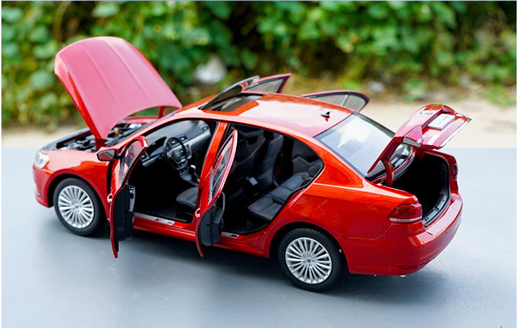 Original factory 1:18 Volkswagen New Lavida 2016 Version diecast car model with small gift Original factory 1:18 Volkswagen New Lavida 2016 Version diecast car model with small gift