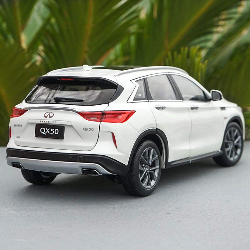 1/18 Original factory Dealer Edition 2018 Infiniti QX50 Diecast Car Model with small gift 1/18 Original factory Dealer Edition 2018 Infiniti QX50 Diecast Car Model with small gift