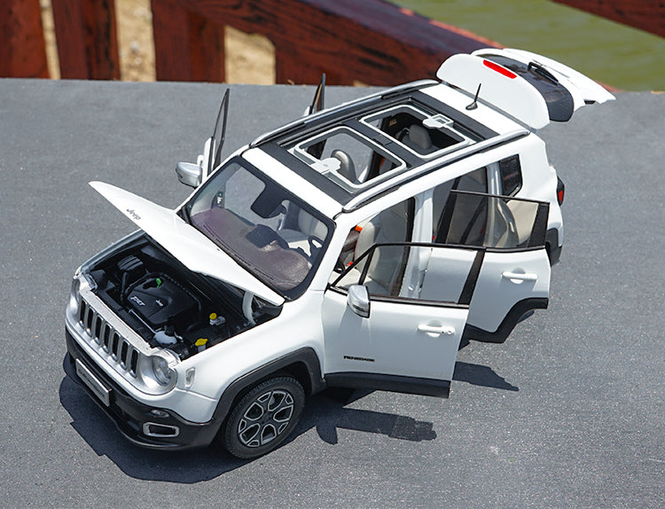 Original factory authentic 1:18 JEEP Renegade diecast car model with small gift