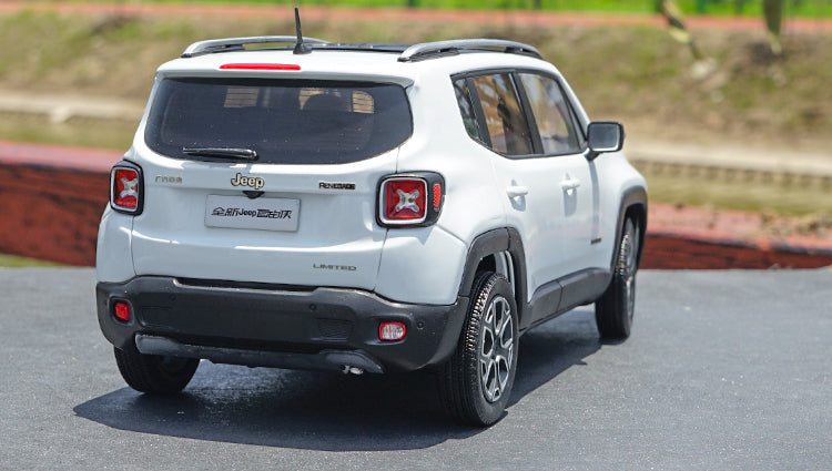 Original factory authentic 1:18 JEEP Renegade diecast car model with small gift Original factory authentic 1:18 JEEP Renegade diecast car model with small gift