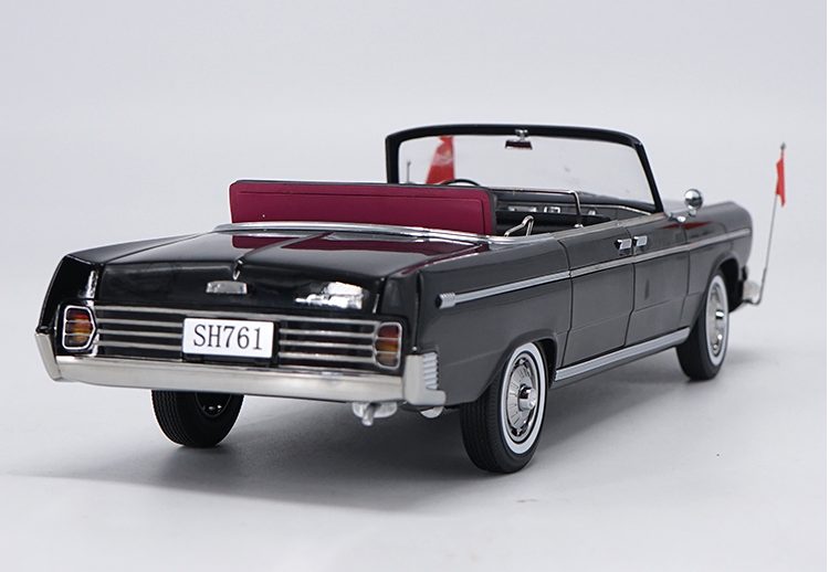 Original factory authentic 1:18 SH761 Roadster Parade car 1966 diecast vintage car model for toys, gift, collection