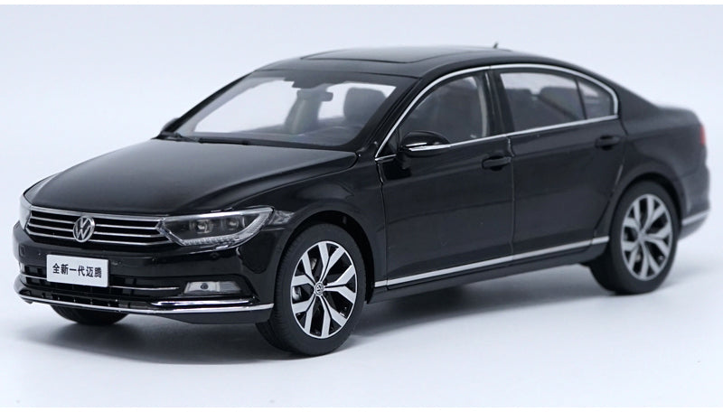 Original factory authentic 1:18 VW Magotan Passat B8 2017 Static Simulation Diecast car models for gift, toys, collection Original factory authentic 1:18 VW Magotan Passat B8 2017 Static Simulation Diecast car models for gift, toys, collection