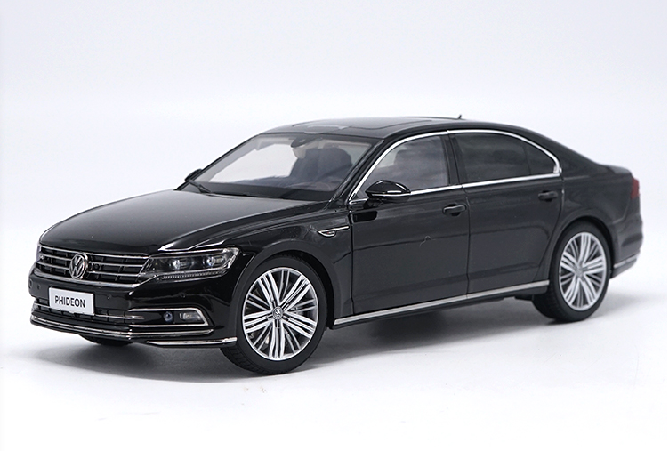 Original factory authentic 1:18 VW PHIDEON alloy toy scale model, diecast car model with small gift Original factory authentic 1:18 VW PHIDEON alloy toy scale model, diecast car model with small gift