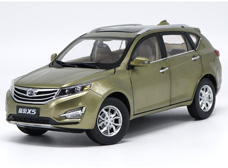 Original factory authentic 1:18 land wind New X5 SUV diecast car models with small gift Original factory authentic 1:18 land wind New X5 SUV diecast car models with small gift