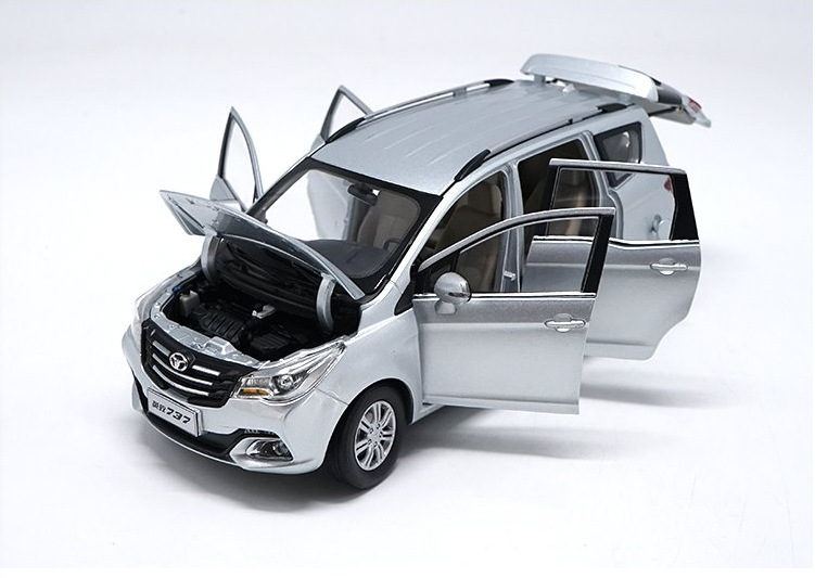 Original factory authentic 1:18 weichai 737 diecast car model with small gift Original factory authentic 1:18 weichai 737 diecast car model with small gift