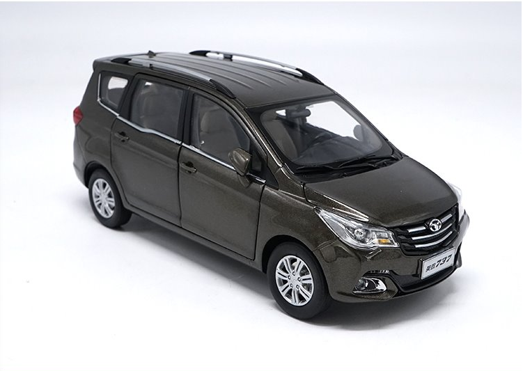 Original factory authentic 1:18 weichai 737 diecast car model with small gift Original factory authentic 1:18 weichai 737 diecast car model with small gift