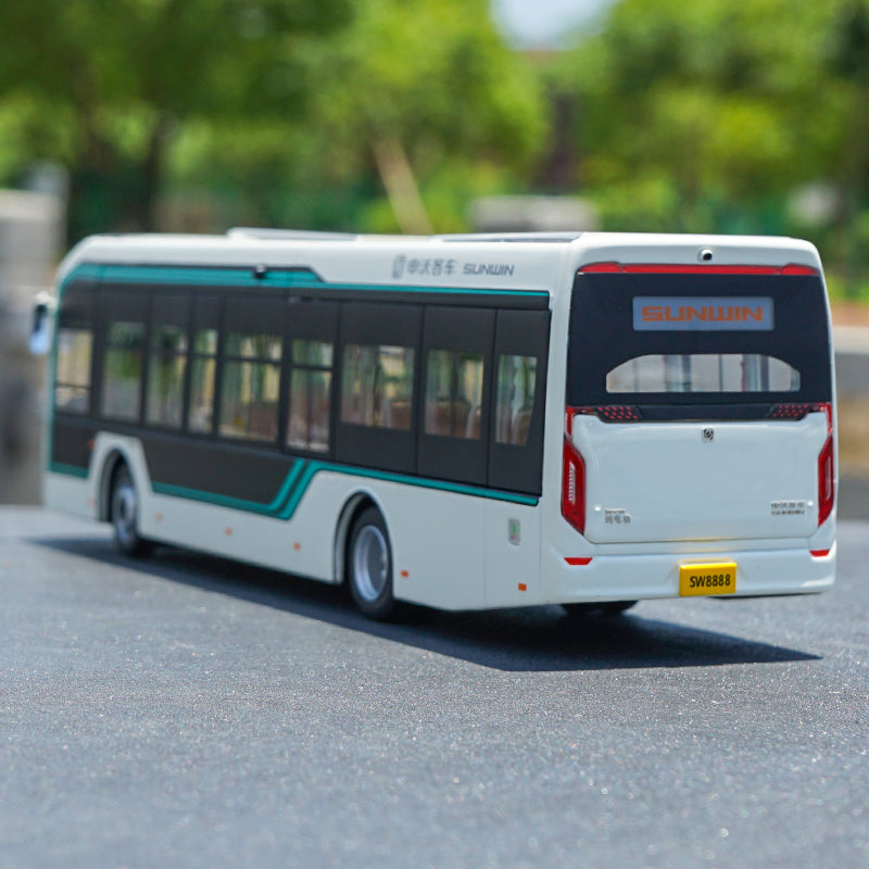 1:50 Shanghai Sunwin Shenwo 9 Series IEV12 pure electric bus model with small gift 1:50 Shanghai Sunwin Shenwo 9 Series IEV12 pure electric bus model with small gift