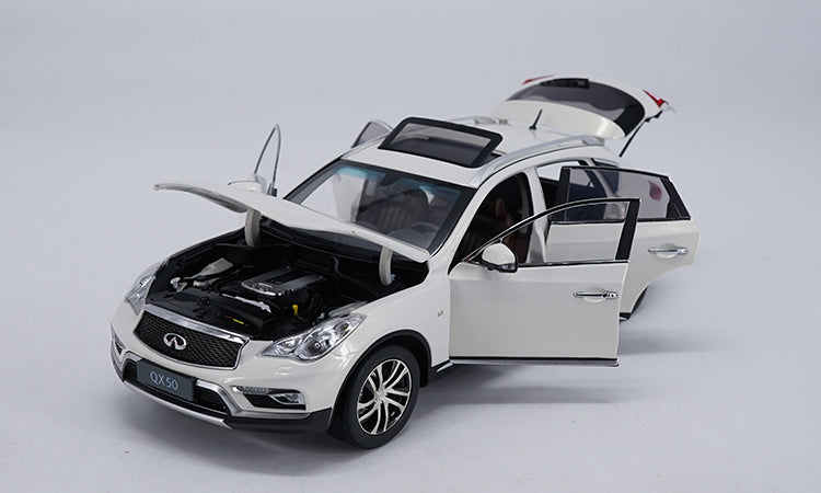 Original factory authentic 1:18 INFINITI QX50 off road Vehicle diecast car models with small gift Original factory authentic 1:18 INFINITI QX50 off road Vehicle diecast car models with small gift