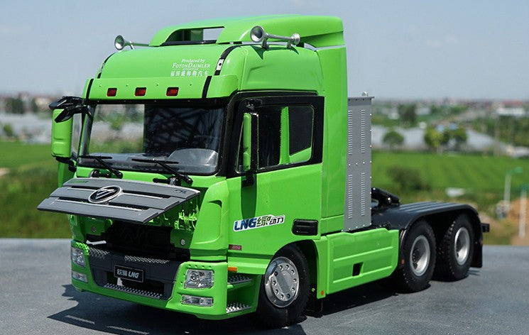 Original factory authentic Foton AUMAN MT Version 1:24 AUMAN GTL LNG semi-trailer tractor alloy scale models for gift, collection Original factory authentic Foton AUMAN MT Version 1:24 AUMAN GTL LNG semi-trailer tractor alloy scale models for gift, collection