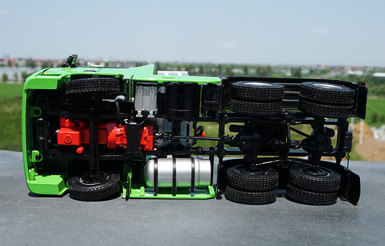 Original factory authentic Foton AUMAN MT Version 1:24 AUMAN GTL LNG semi-trailer tractor alloy scale models for gift, collection Original factory authentic Foton AUMAN MT Version 1:24 AUMAN GTL LNG semi-trailer tractor alloy scale models for gift, collection