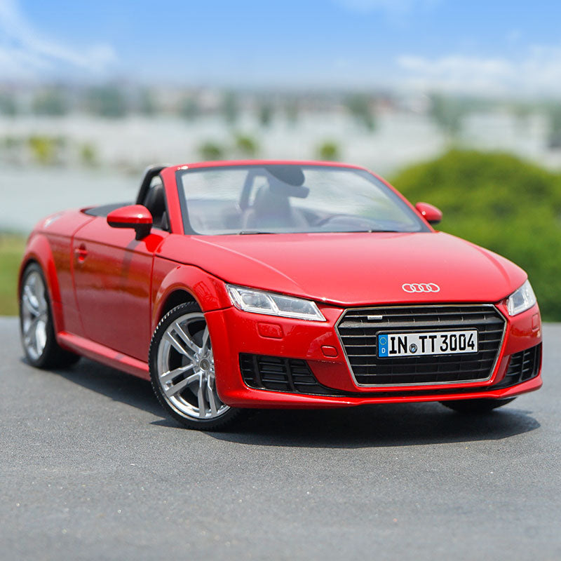 High quality authentic 1:18 Audi TT sport car model Minichamps new TT diecast car model with small gift High quality authentic 1:18 Audi TT sport car model Minichamps new TT diecast car model with small gift