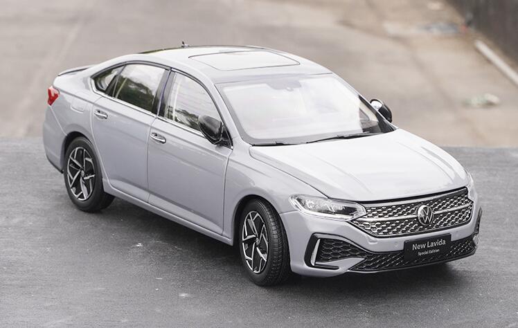 Authentic 1:18 SAIC Volkswagen New Lavida 2022 Special Edition Star Edition alloy car model for gift, collection Authentic 1:18 SAIC Volkswagen New Lavida 2022 Special Edition Star Edition alloy car model for gift, collection