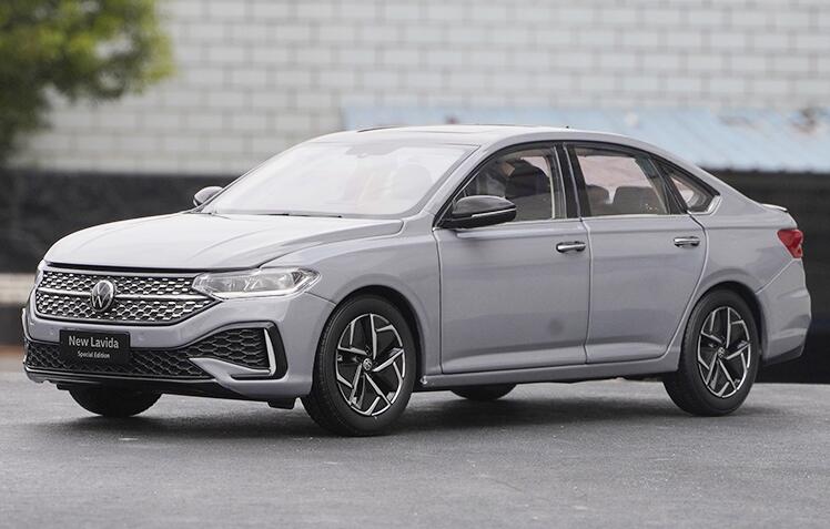 Authentic 1:18 SAIC Volkswagen New Lavida 2022 Special Edition Star Edition alloy car model for gift, collection Authentic 1:18 SAIC Volkswagen New Lavida 2022 Special Edition Star Edition alloy car model for gift, collection