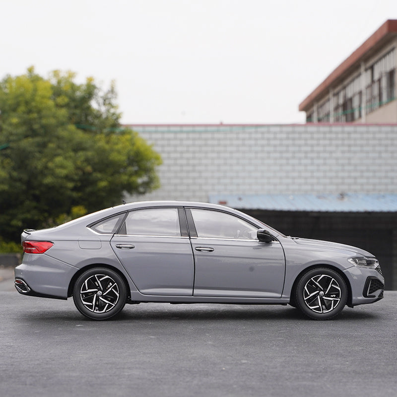 Authentic 1:18 SAIC Volkswagen New Lavida 2022 Special Edition Star Edition alloy car model for gift, collection Authentic 1:18 SAIC Volkswagen New Lavida 2022 Special Edition Star Edition alloy car model for gift, collection