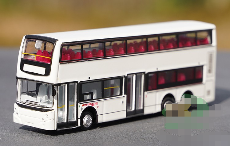 Classic 1:120 Hong Kong double-decker Denis B9 diecast alloy bus model for gift, toy Classic 1:120 Hong Kong double-decker Denis B9 diecast alloy bus model for gift, toy
