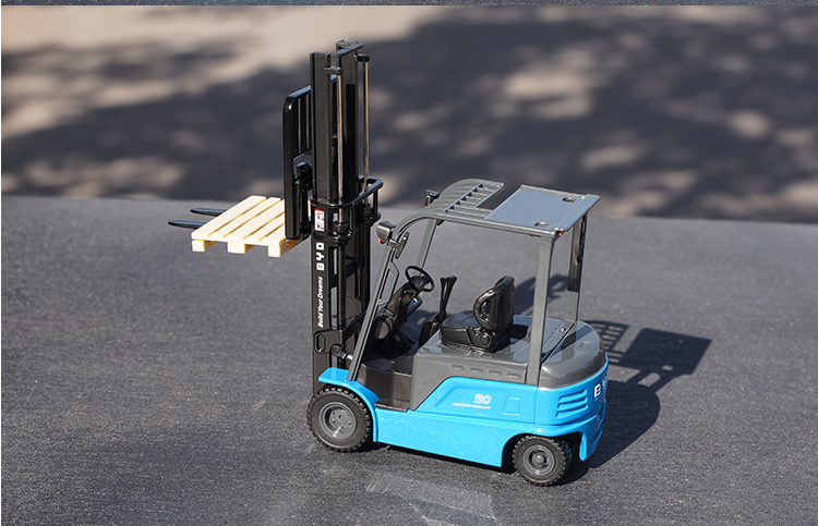 Original factory 1:25 BYD CPD 30 diecast electric forklift engineering machinery toy model for gift, toy Original factory 1:25 BYD CPD 30 diecast electric forklift engineering machinery toy model for gift, toy