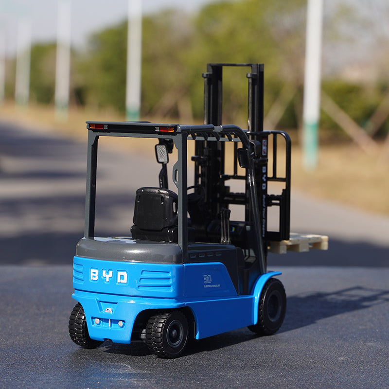 Original factory 1:25 BYD CPD 30 diecast electric forklift engineering machinery toy model for gift, toy Original factory 1:25 BYD CPD 30 diecast electric forklift engineering machinery toy model for gift, toy