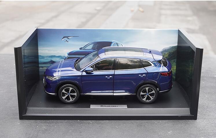 1:18 Original factory BYD Song PLUS DM-I 2022 Diecast car model Blue Color collectiable car models 1:18 Original factory BYD Song PLUS DM-I 2022 Diecast car model Blue Color collectiable car models