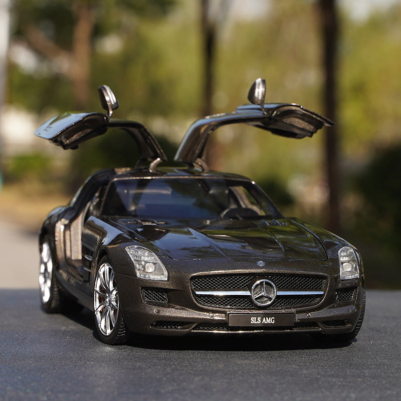 Original factory 1:18 GTA Benz SLS AMG diecast car model alloy sports car model for gift, toys, collection