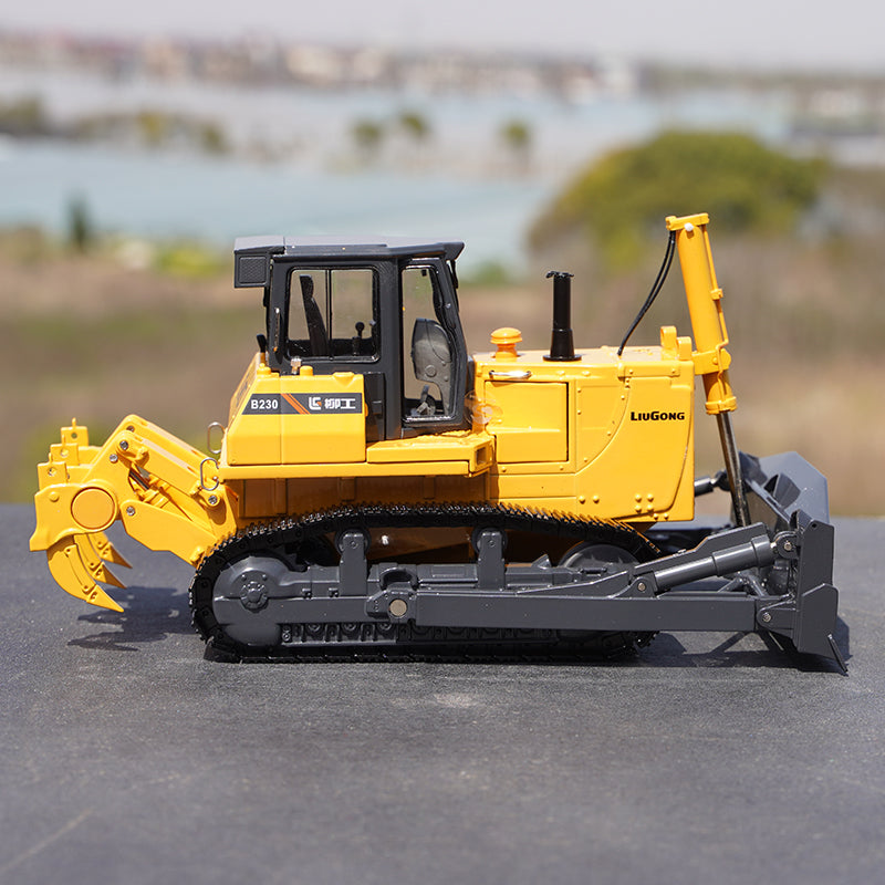 Original factory 1:35 Liugong GLGB230 Limited edition diecast Bulldozer model Alloy loading construction vehicle models for collection Original factory 1:35 Liugong GLGB230 Limited edition diecast Bulldozer model Alloy loading construction vehicle models for collection