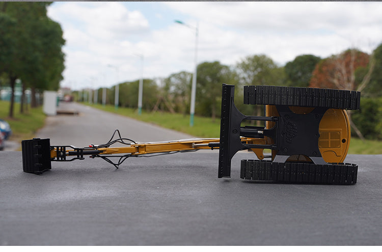 1:24 CCM CAT 308E 2CR Diecast Excavator alloy engineering machinery model for gift, collection 1:24 CCM CAT 308E 2CR Diecast Excavator alloy engineering machinery model for gift, collection