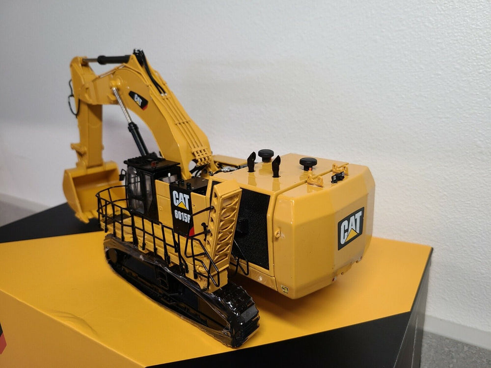 Unbox Caterpillar Cat 6015B Mining Excavator - CCM 1:48 Scale Diecast Model CCM 1:48 Caterpilar Brand new 6015B Excavator alloy model Rare CCM caterpillar excavator models Unbox Caterpillar Cat 6015B Mining Excavator - CCM 1:48 Scale Diecast Model CCM 1:48 Caterpilar Brand new 6015B Excavator alloy model Rare CCM caterpillar excavator models