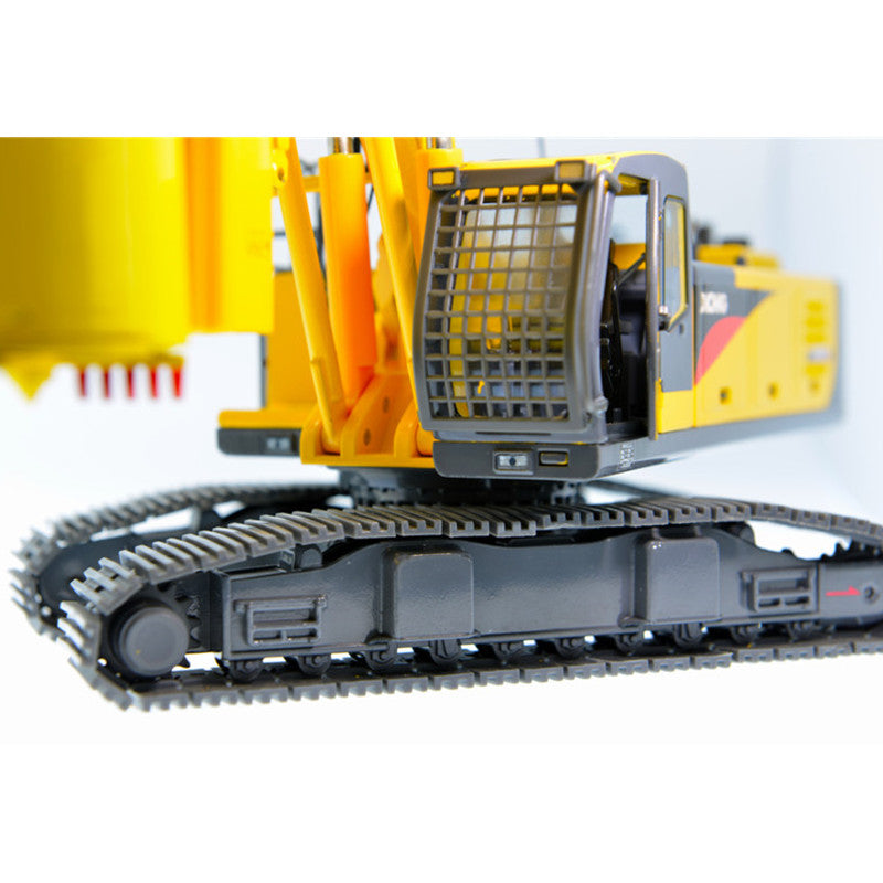 1/35 Scale Model XCMG XR220 Rotary Drilling Rig Diecast Model 1/35 Scale Model XCMG XR220 Rotary Drilling Rig Diecast Model