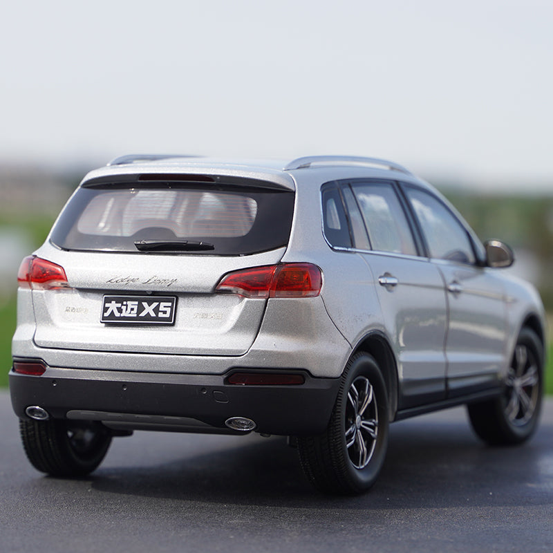 Sales promotion: 1:18 Zhongtai Damai X5 Diecast SUV Car model special price toy car models for gift Sales promotion: 1:18 Zhongtai Damai X5 Diecast SUV Car model special price toy car models for gift