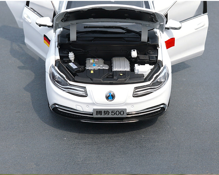 High quality black/white 1:18 BYD Denza 500 Diecast SUV car model For kids toy vehicle High quality black/white 1:18 BYD Denza 500 Diecast SUV car model For kids toy vehicle