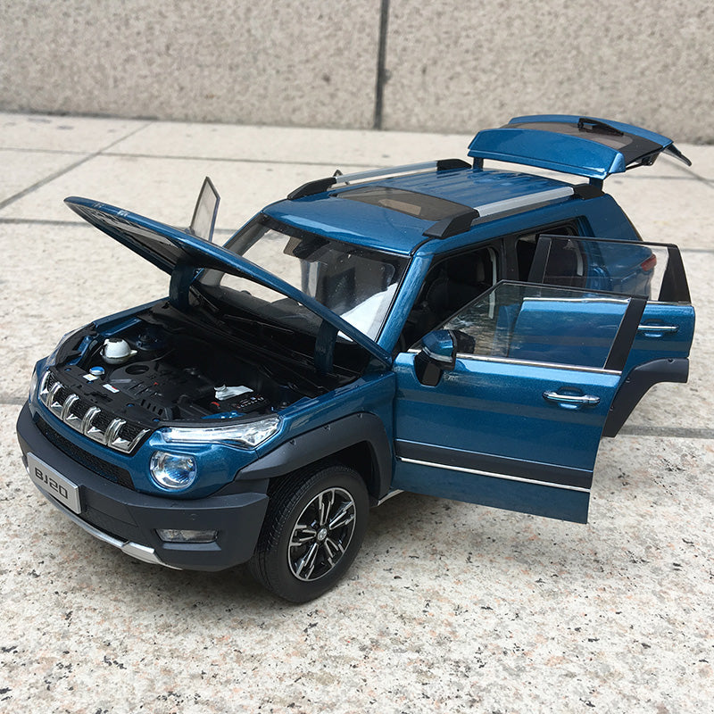 Diecast 1:18 Car Model Beijing Jeep BJ20 1:18 (Green, White, Blue) Diecast 1:18 Car Model Beijing Jeep BJ20 1:18 (Green, White, Blue)