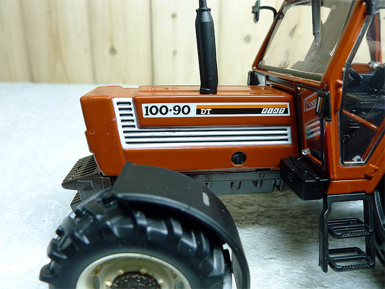 French REP 1:32 FIAT 100-90 Fiat New Holland six-wheeled agricultural vehicle Tractor model French REP 1:32 FIAT 100-90 Fiat New Holland six-wheeled agricultural vehicle Tractor model