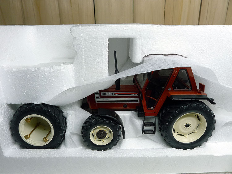 French REP 1:32 FIAT 100-90 Fiat New Holland six-wheeled agricultural vehicle Tractor model French REP 1:32 FIAT 100-90 Fiat New Holland six-wheeled agricultural vehicle Tractor model