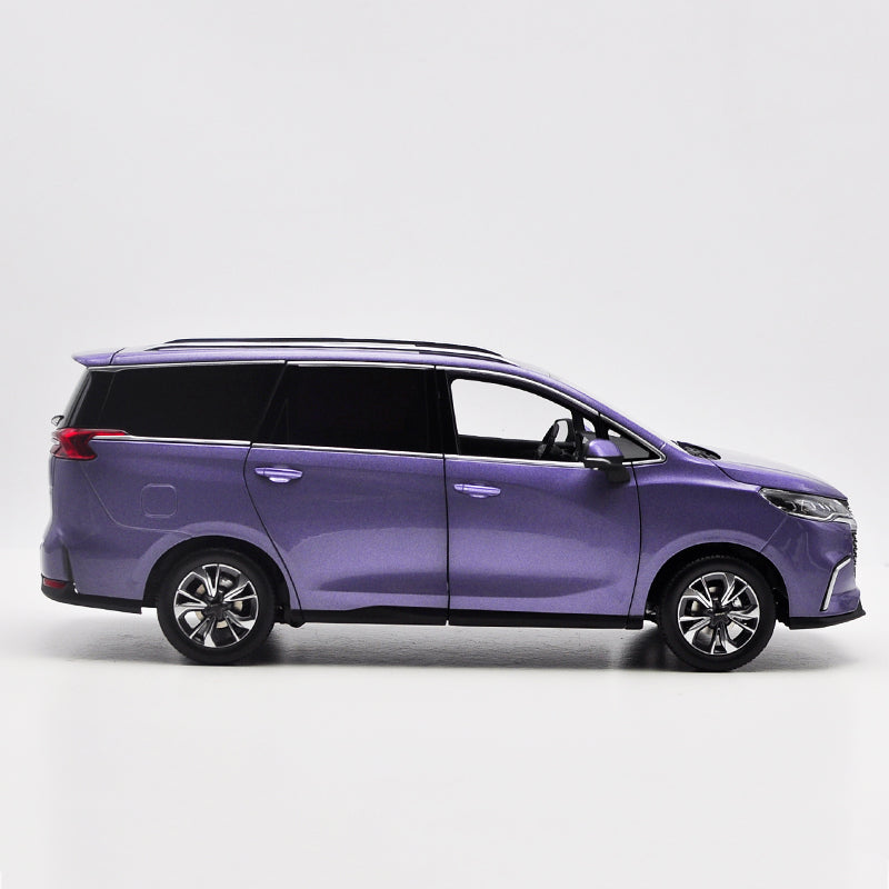 Original factory authentic 1:18 SAIC datong G50 maxus mpv diecast alloy car model with samll gift Original factory authentic 1:18 SAIC datong G50 maxus mpv diecast alloy car model with samll gift